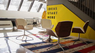 Room staircase yellow sign ideas - a yellow sign free wallpaper