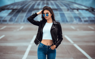 Woman blindfold parkinglot fashion eyewear - annabel eyres free wallpaper