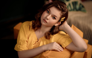 Yellow dress portrait fashion shoot - a yellow dress free wallpaper