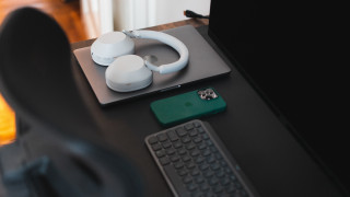 Computer desk keyboard mouse headphones - headphone free wallpaper for desktop