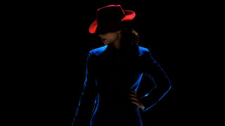 Woman blue dress red hat - film noir free wallpaper