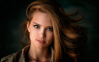 Eszter mattioni portrait serious look - long hair and a necklace free wallpaper