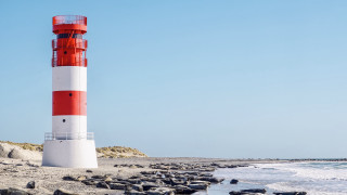 Lighthouse rocky beach seagulls ocean - a rocky beach next free wallpaper for desktop
