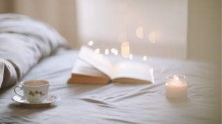Coffee book bed candle window - a cup of coffee and a book free wallpaper
