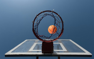 Basketball hoop basketball blue sky - a blue sky background behind free wallpaper