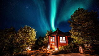 Cabin aurora path building christmas - a door free wallpaper