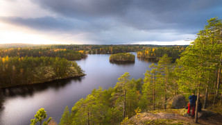 Cliff lake forest cloudy sky - akseli gallenkallela free wallpaper