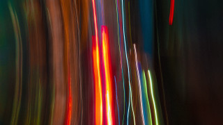 Blurry streetlight abstract painting chromatic - a blurry photo of a street light free wallpaper