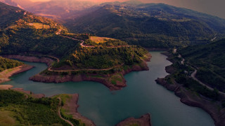 River mountains sunset plane view - scenic free wallpaper for desktop