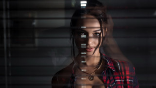 Aramenta dianthe vail woman holography - the wall behind her free wallpaper for desktop