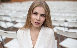 Woman chairs portrait blonde cosplay - anna hotchkis free wallpaper