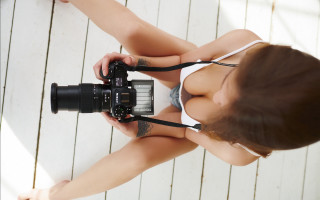 Woman camera self portrait deck - a picture of herself free wallpaper