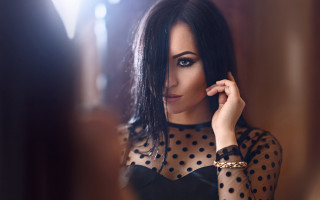 Gothic fashion portrait polka dot - herself free wallpaper for desktop