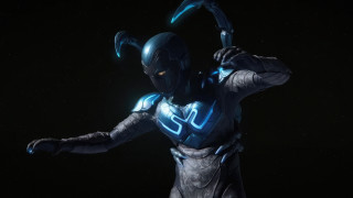 Futuristic man blue suit helmet - a futuristic man free wallpaper