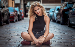 Woman sitting black top skirt - andrea orcagna free wallpaper