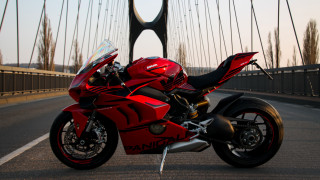 Red motorcycle bridge dream panfuturism - duccio free wallpaper for desktop