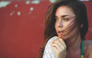 Annabel eyres long blowing hair - annabel eyres free wallpaper