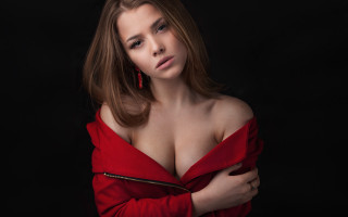 Elina karimova red dress portrait - free portrait wallpaper for desktop