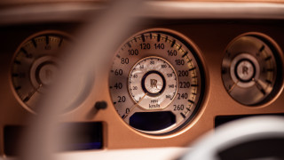 Speedometer dashboard gauges motion blur - a car dashboard free wallpaper for desktop
