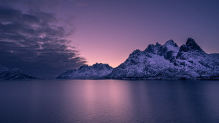 Mountain lake dusk purple sky - rich moody colour free wallpaper