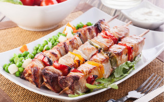 Plate meat vegetables bowl fork - a plate of food free wallpaper