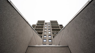 Tall building skyline brutalism tiltshift - free architecture wallpaper for desktop