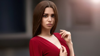 Woman red dress portrait jewelry - a red dress free wallpaper for desktop