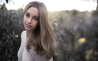 Woman longhair flowerfield smiling blueeyes - a field of flowers free wallpaper for desktop