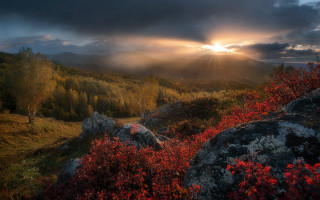 Sunset mountain valley red leaves - a dark cloud free wallpaper for desktop