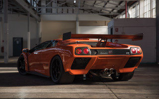 Orange sports car garage red - the door free wallpaper