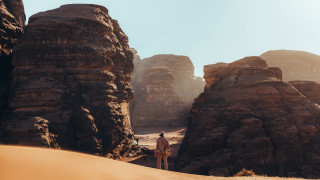 Desert man rocks sand sky - amir zand free wallpaper for desktop