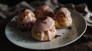 Pastries icing crumbles tablecloth rococo - a tablecloth free wallpaper