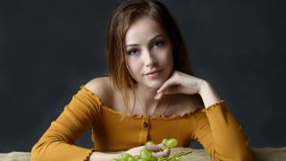 Elina karimova portrait grapes food 2 - a woman sitting free wallpaper