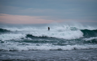 Surfboard figure ocean sunset cloudy - behind them free wallpaper for desktop