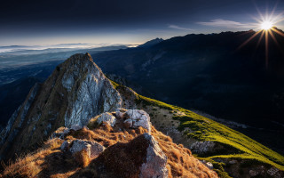 Mountain sunset grass range ocean - a mountain range in the background free wallpaper