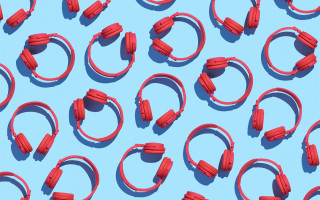 Red headphones blue background pattern - anna findlay free wallpaper for desktop