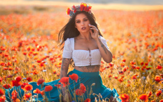 Woman flower crown fire dusk - a flower crown free wallpaper