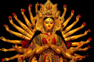 Woman statue many arms outstretched - a statue of a woman free wallpaper for desktop