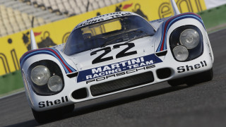 Race car 22 dee whitcomb - a race car free wallpaper