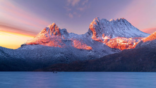 Mountain range boat sunset pink - a boat free wallpaper for desktop