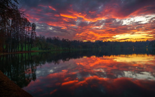 Sunset lake trees clouds reflection 3 - colorful cloud free wallpaper