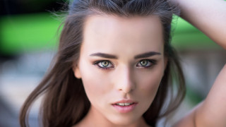 Woman long hair blue eyes 42 - her hand free wallpaper