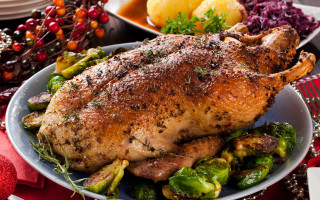 Whole chicken vegetables food photography - bourgeoi free wallpaper for desktop