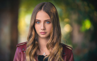 Blonde woman leather jacket christmas - long hair and a leather jacket free wallpaper