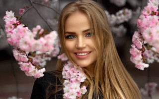 Blonde woman blue eyes floral - long blonde hair free wallpaper