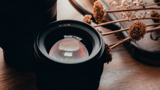 Camera lens flower background lenscap - 8k artistic photography free wallpaper