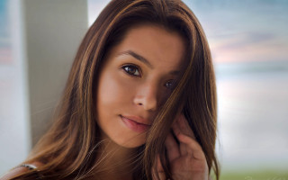 Woman longhair portrait browneyes solo - american barbizon school free wallpaper for desktop