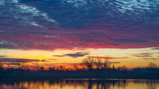 Sunset red sky clouds lake - a red sky free wallpaper for desktop
