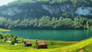Green lake mountain house trees - alen divi free wallpaper