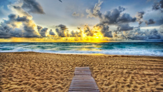 Wooden bench beach sunset ocean - a wooden bench free wallpaper